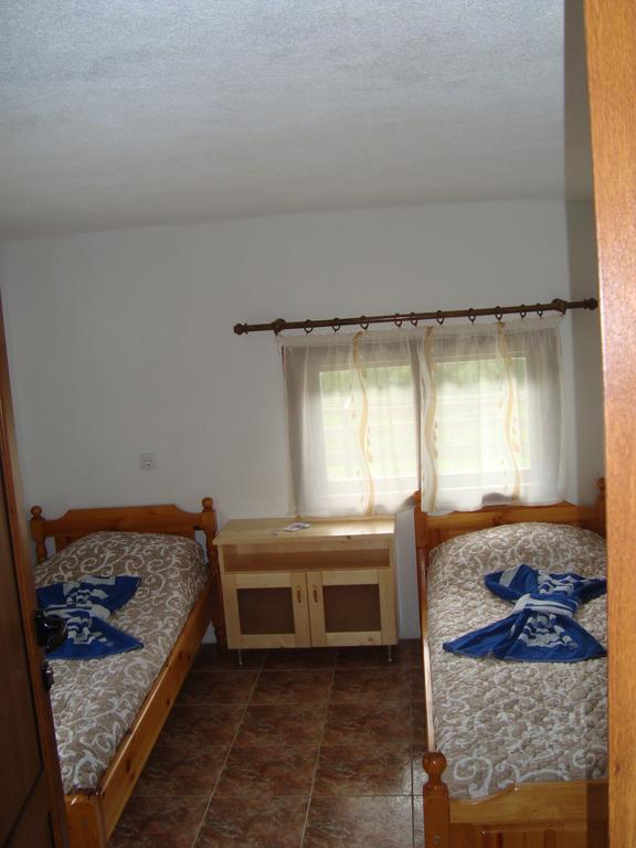 Kuma Lissa Guest House Kozhari Camera foto