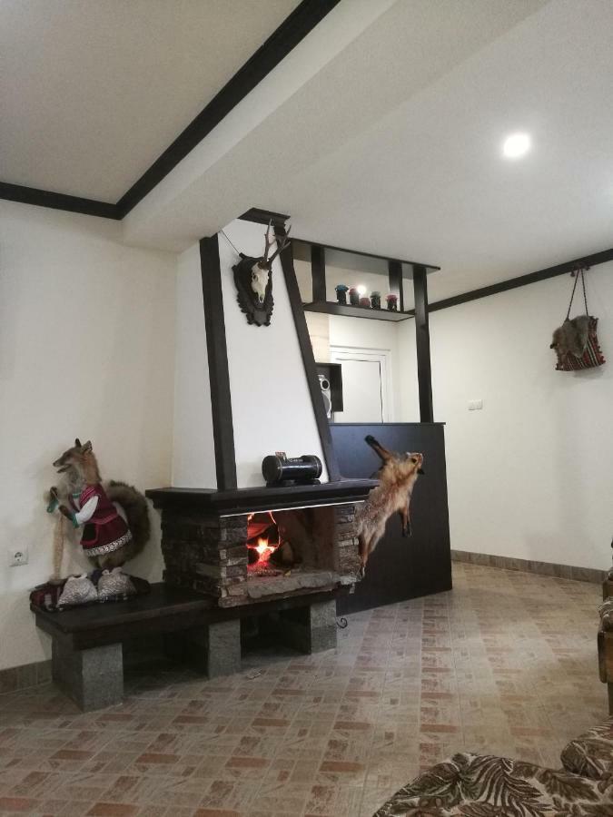 Kuma Lissa Guest House Kozhari Esterno foto